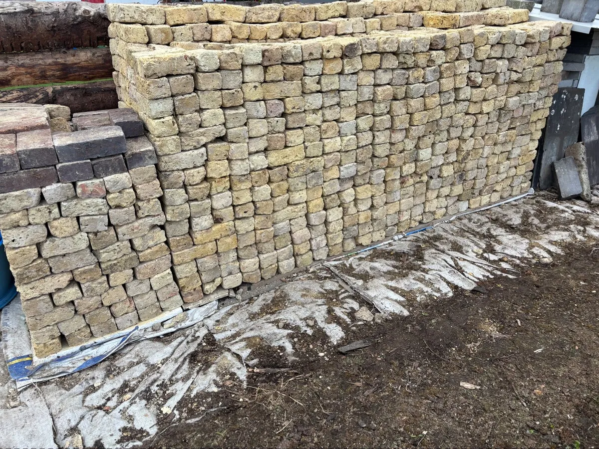 Salvaged yellow bricks. 1500 full bricks