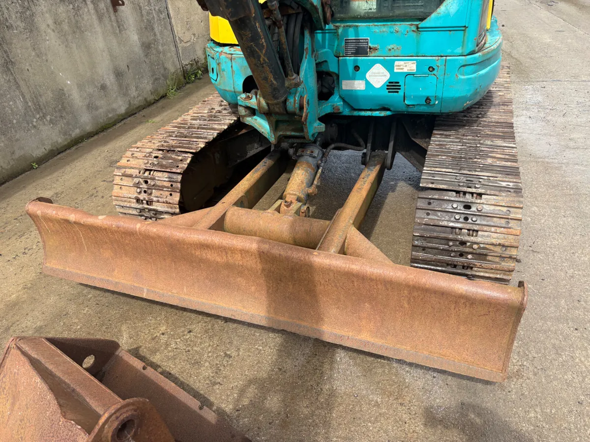 4.5 ton digger - Image 4