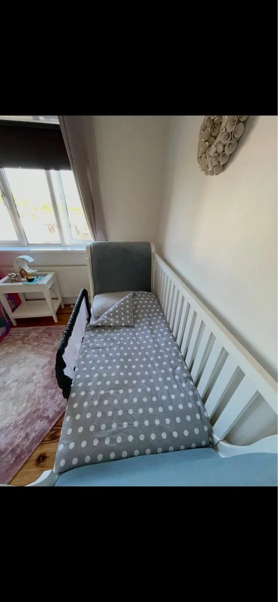 Laura Ashley Cot Bed - Image 3