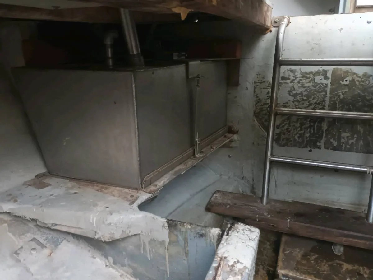 Boat - Image 4