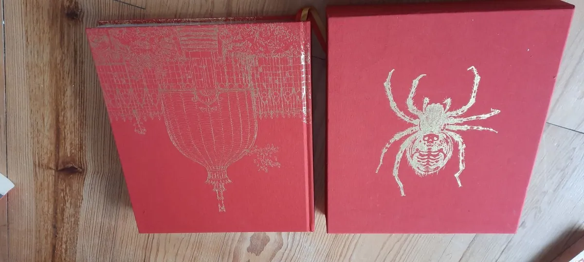 Harry Potter collectors book- as new- never used - Image 2
