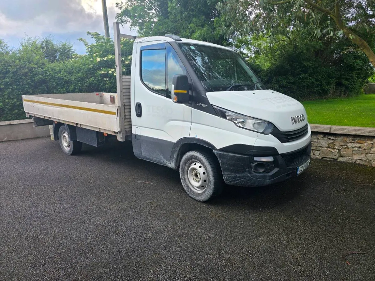 Iveco 3.5 Tonne Flatbed Truck - Image 1
