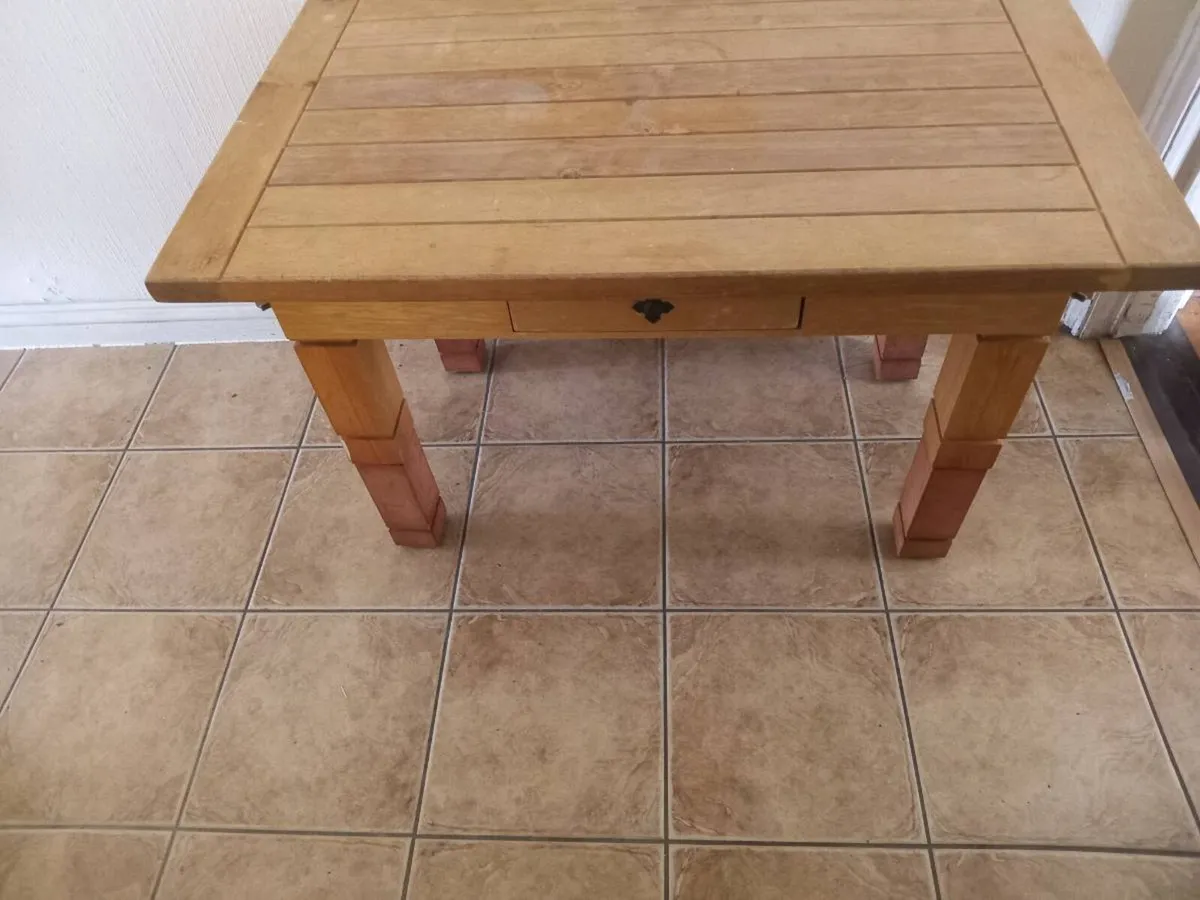 Coffee table - Image 1