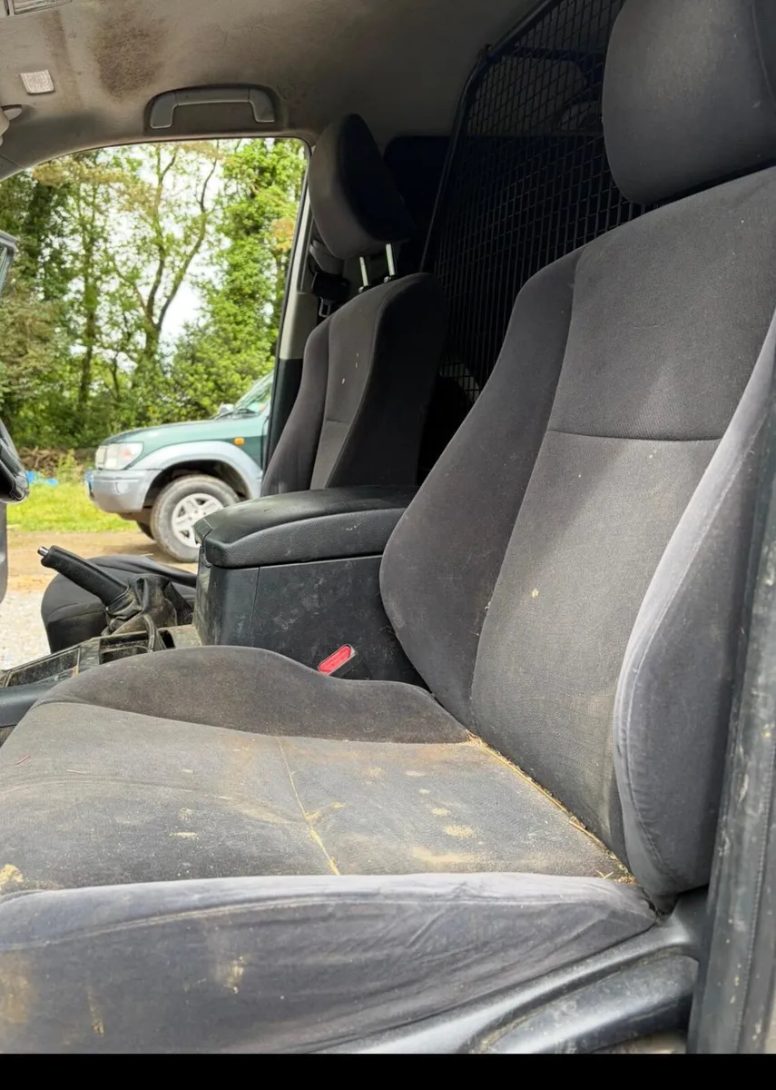 Toyota Land Cruiser 2016 - Image 2