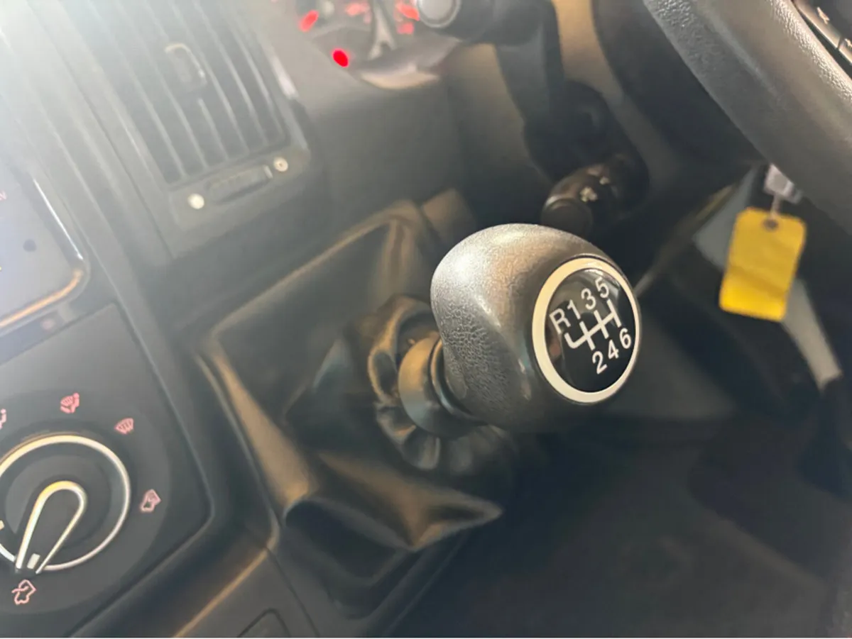 Peugeot Boxer 335 L3 H2 2.2 BLUE HDI  €15852 - Image 3