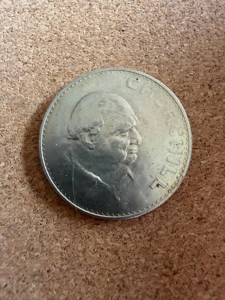 2 x 1965 Churchill Crown Coins - 5 Shilling - Image 1