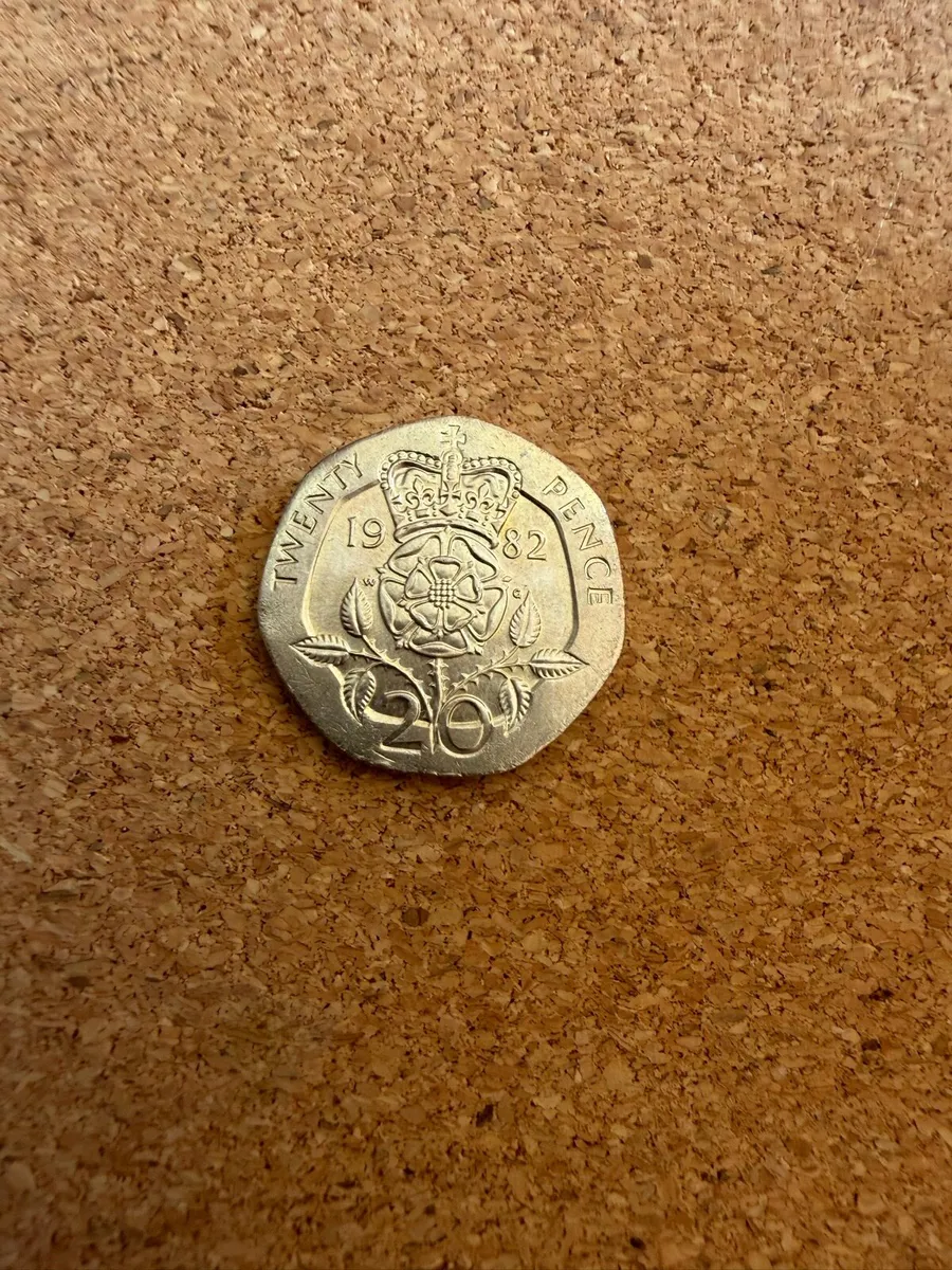 5 x 1982 UK 20p Coins – Pre-Decimal - Image 2