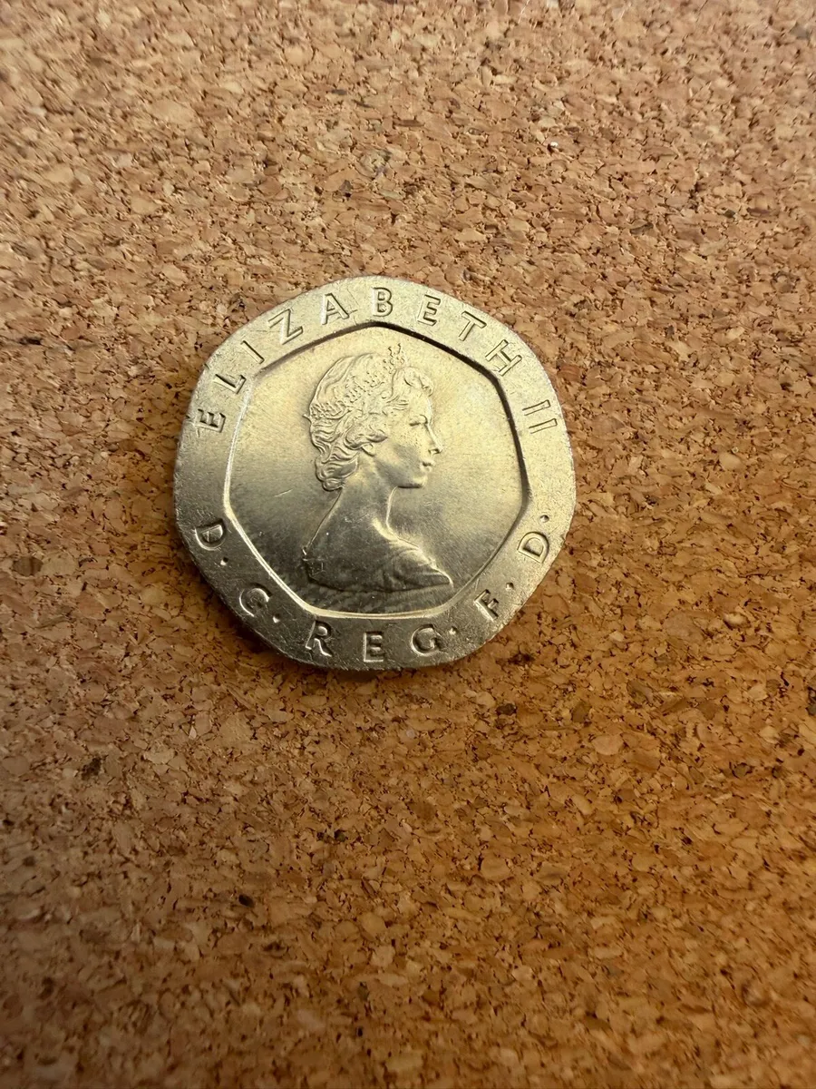 5 x 1982 UK 20p Coins – Pre-Decimal - Image 3