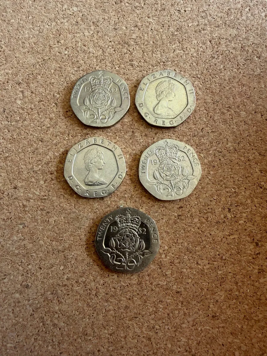 5 x 1982 UK 20p Coins – Pre-Decimal - Image 1
