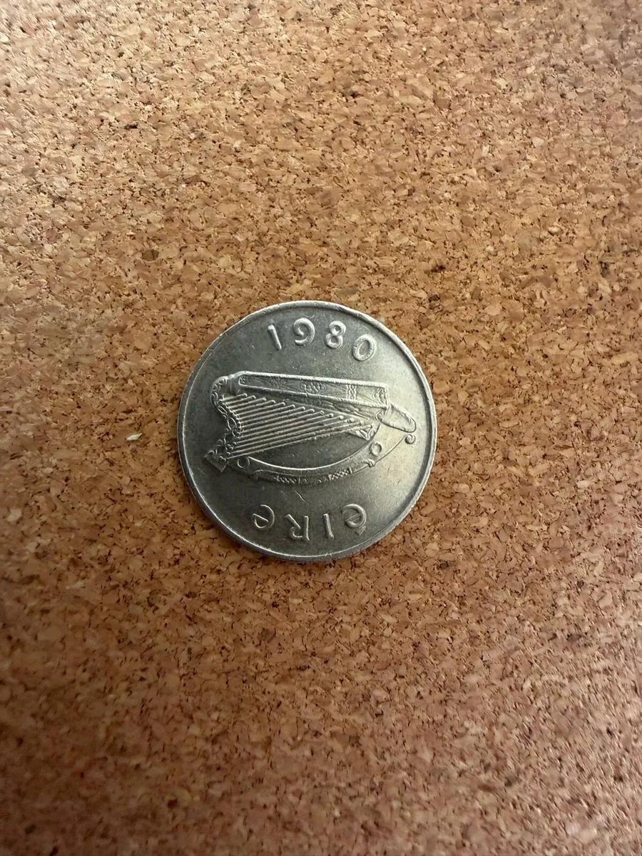 1980 Ireland 5p Coin – Pre-Euro Irish Decimal Coin - Image 2