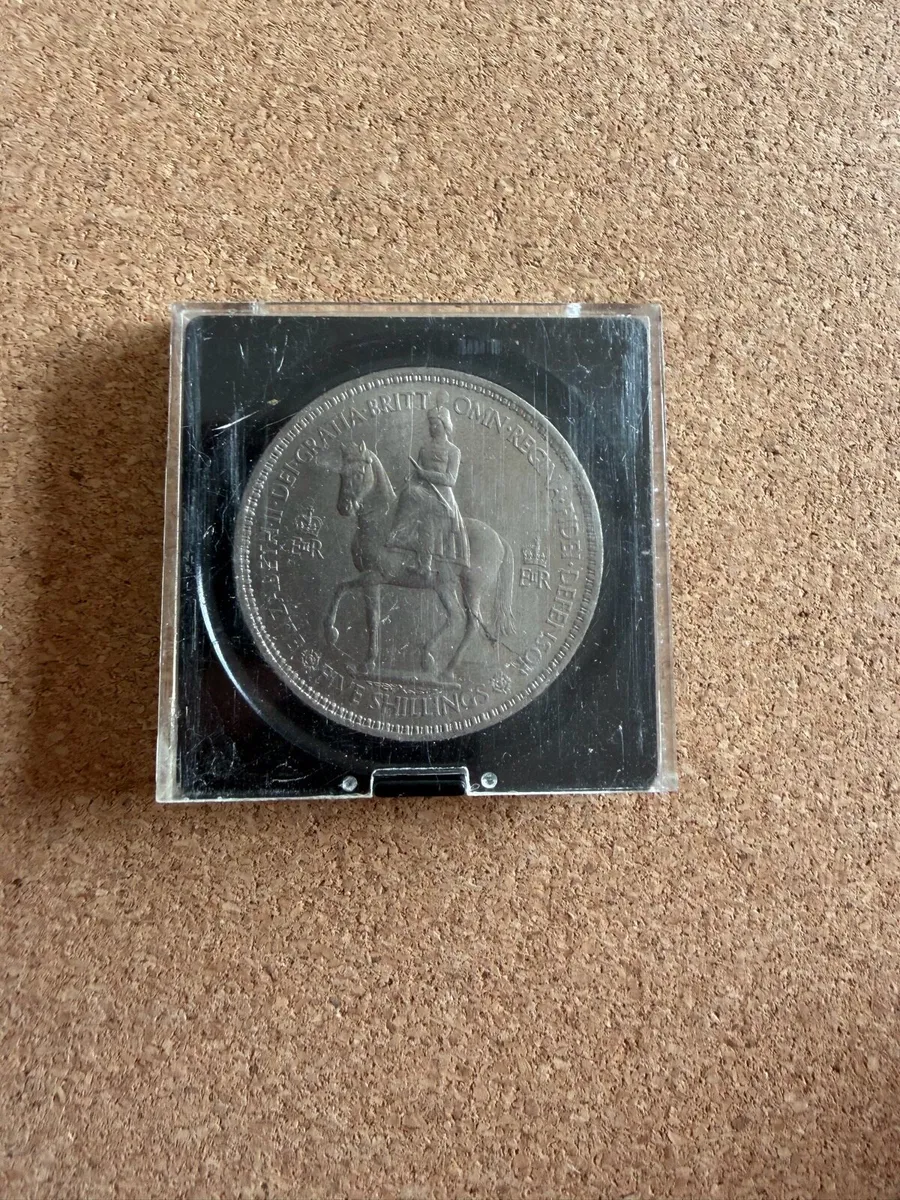 1953 UK Coronation Crown – 5 Shilling Coin Cased - Image 2