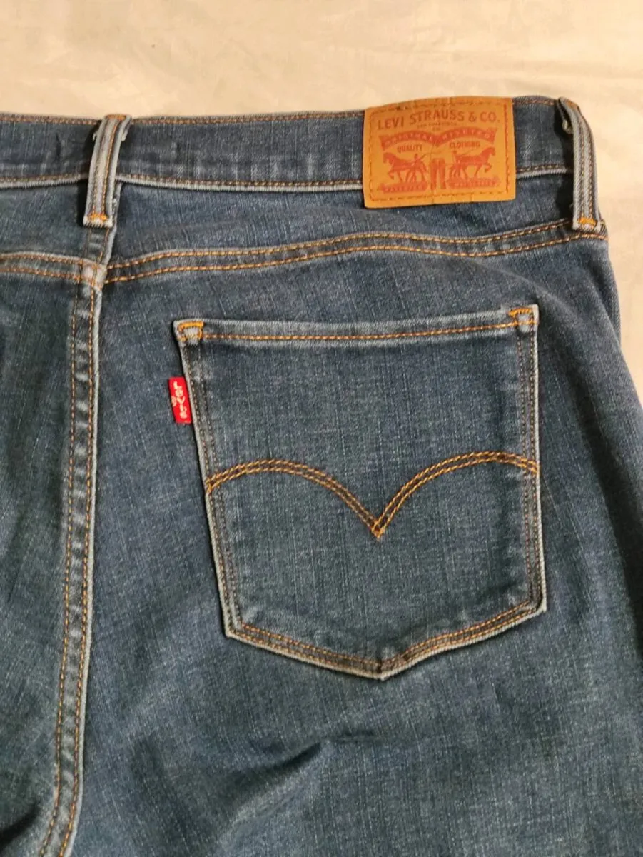 Levi’s 311 Shaping Skinny Jeans — Size 31 — Blue D - Image 2