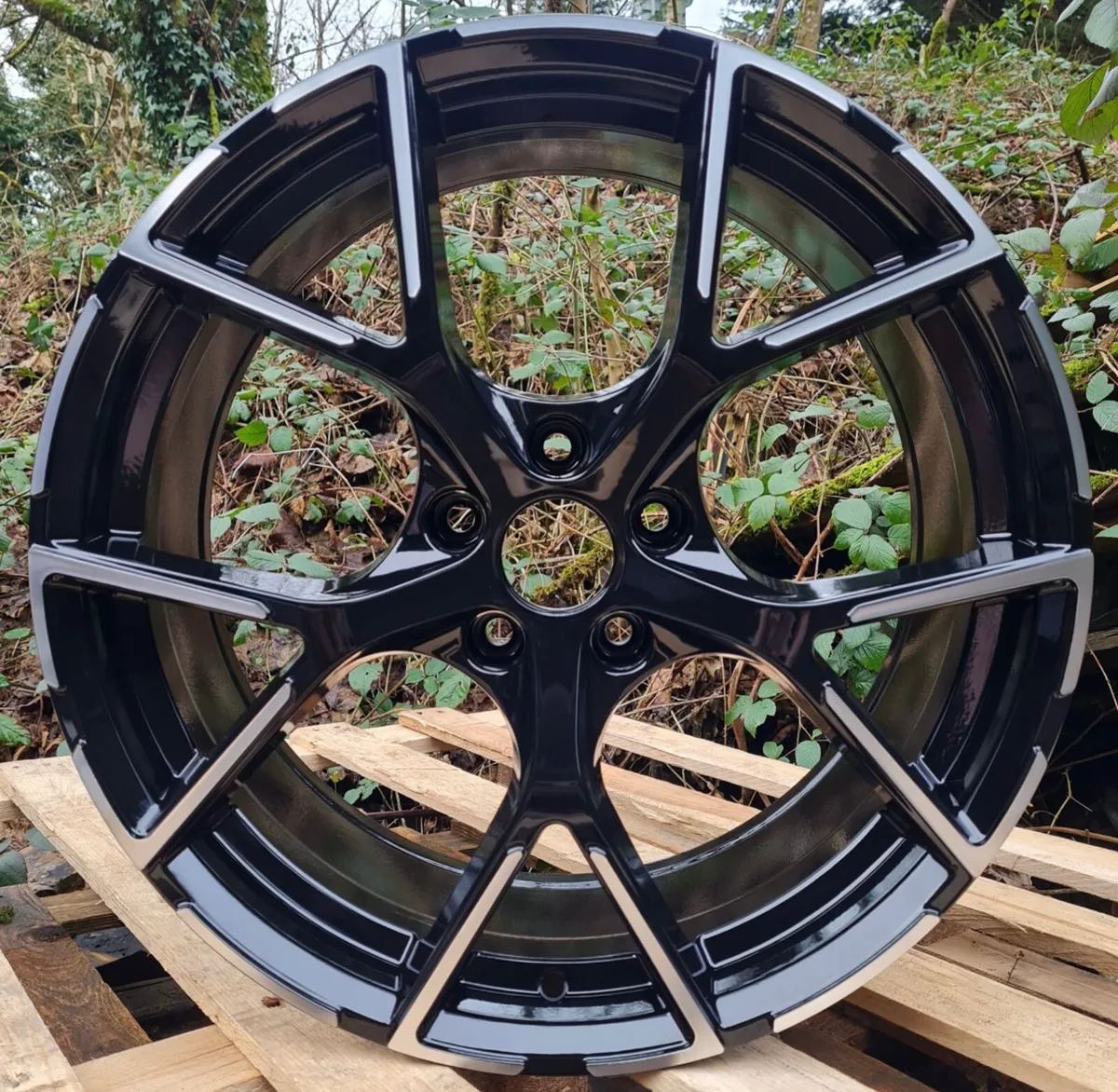 19” Audi rs3 5x112 black / pol