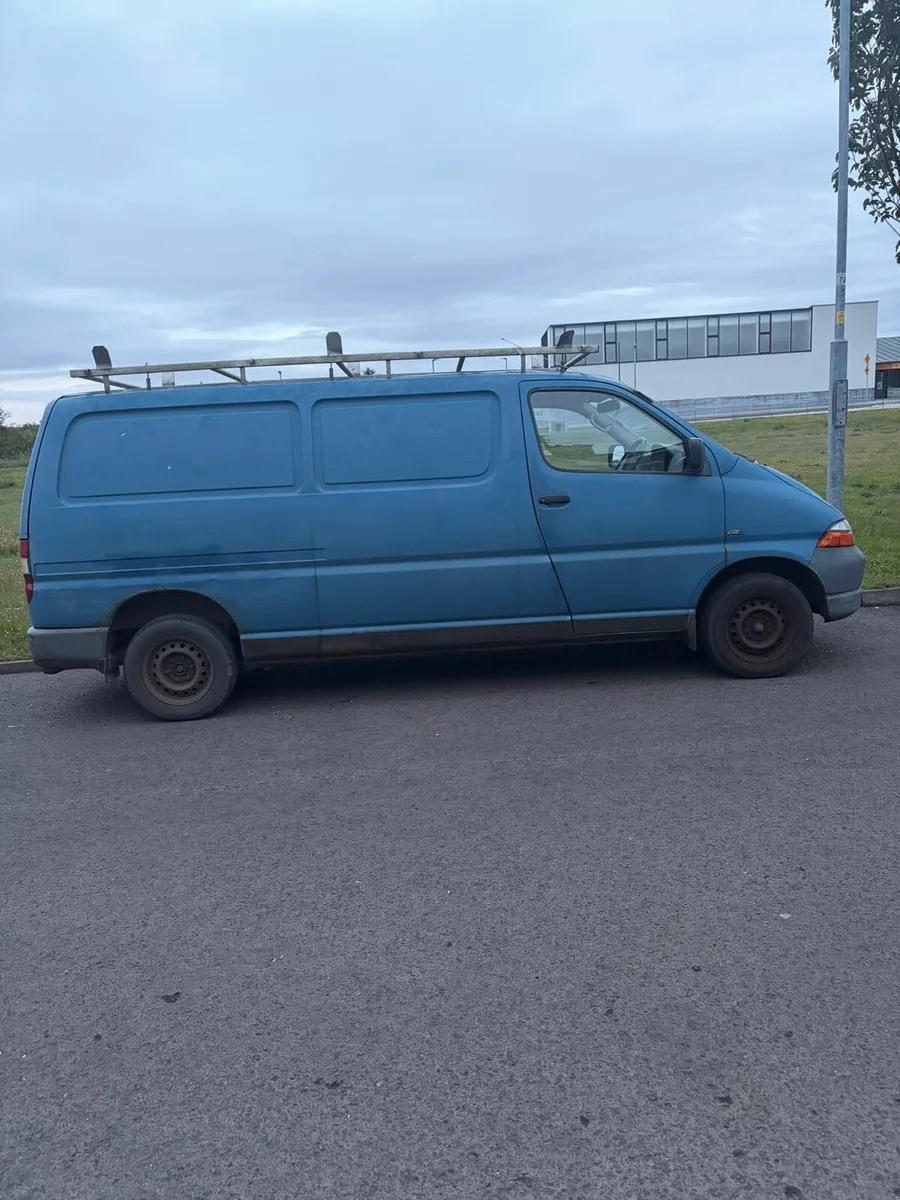 Toyota hiaces 2007 2.5 Diesel long wheel base - Image 3