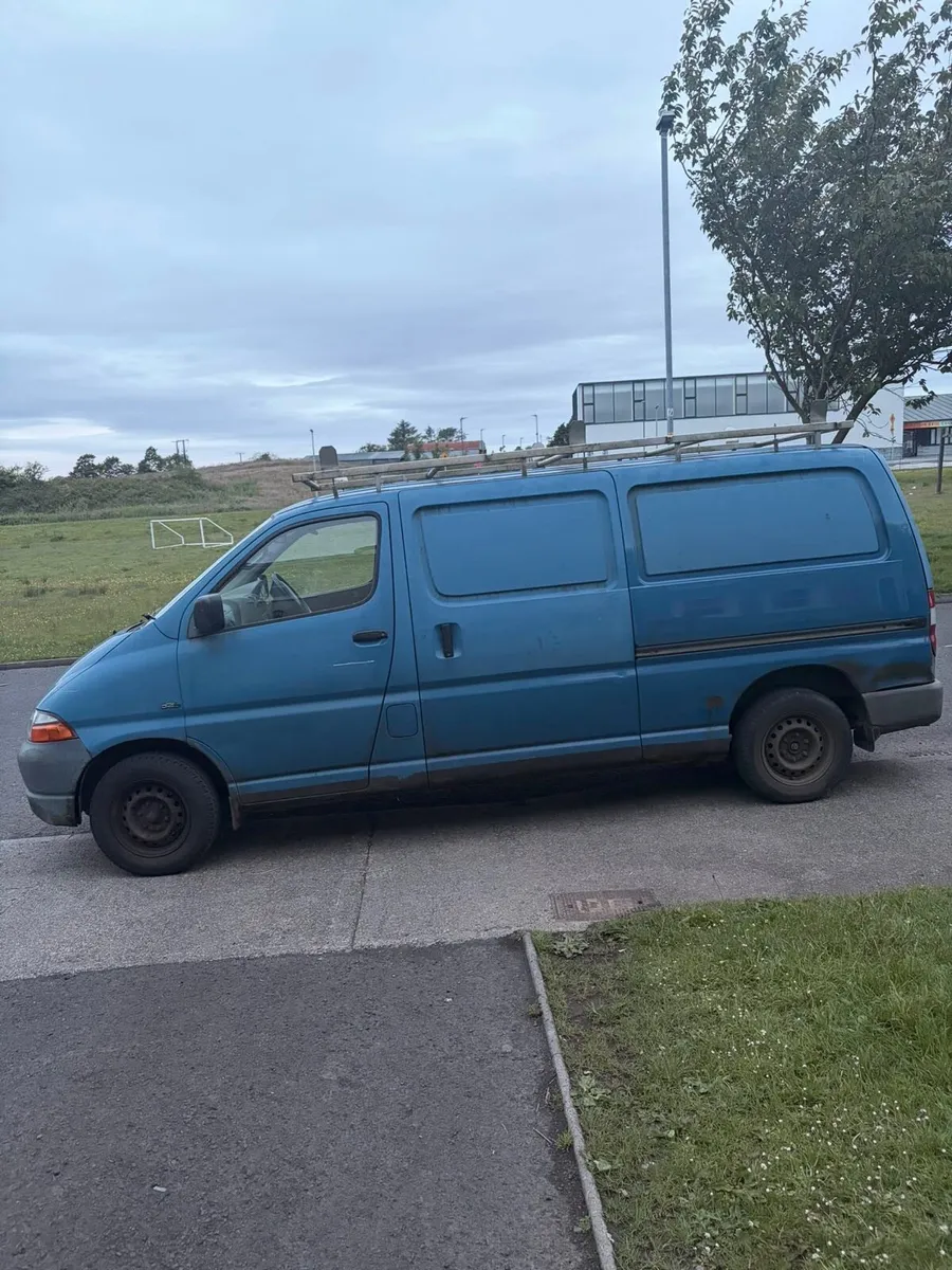Toyota hiaces 2007 2.5 Diesel long wheel base - Image 4