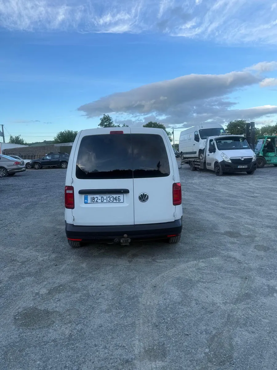 2018 caddy 2.0 diesel - Image 4