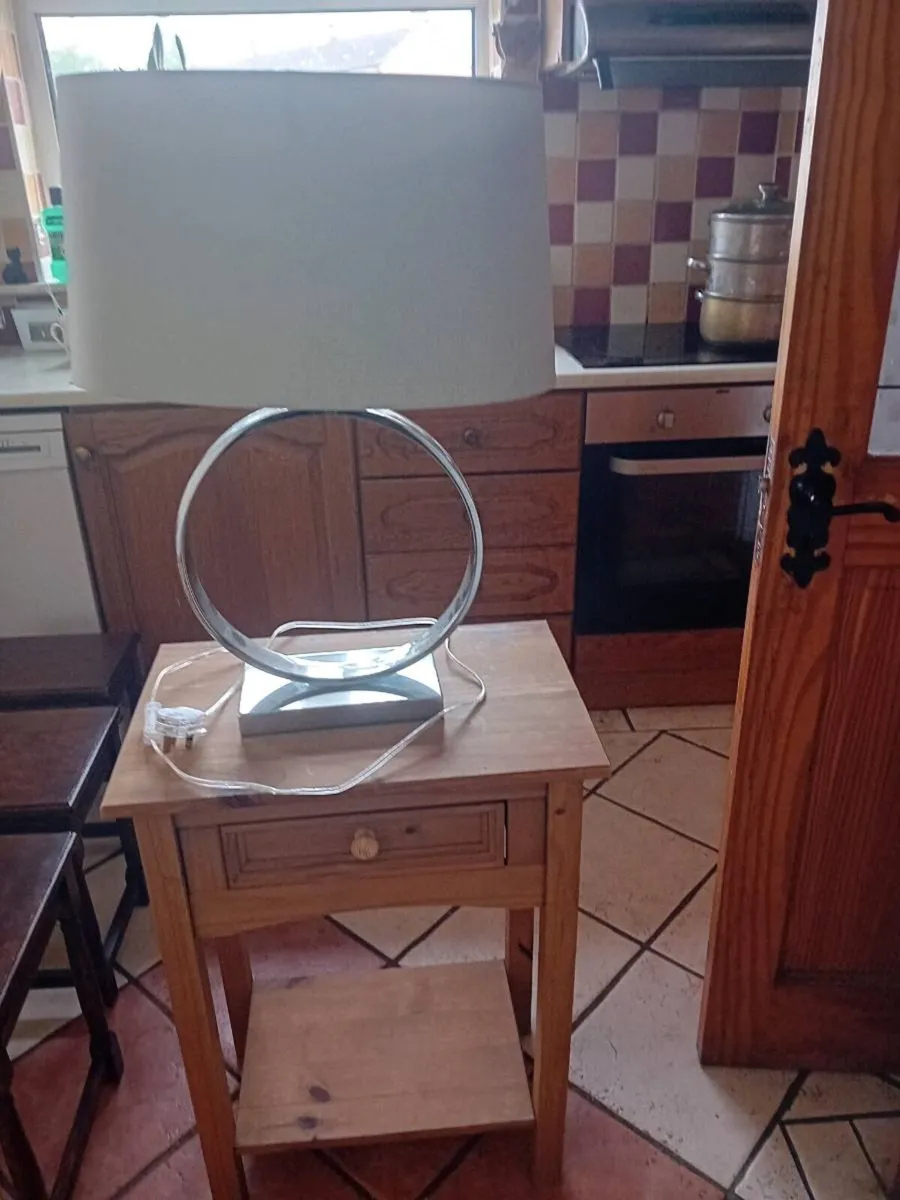 Bookshelf nest of tables tvstand table lamp - Image 2