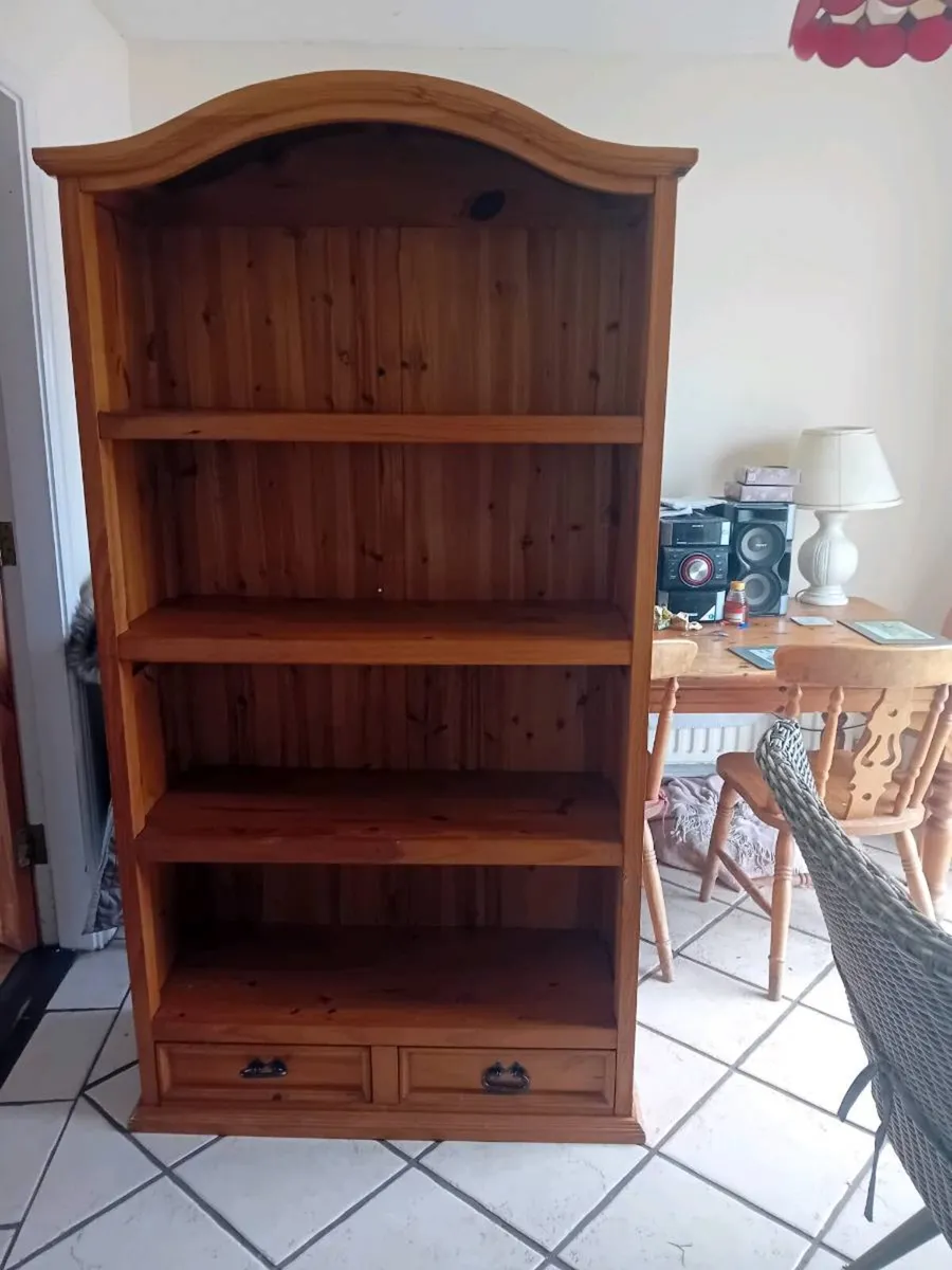 Bookshelf nest of tables tvstand table lamp - Image 1