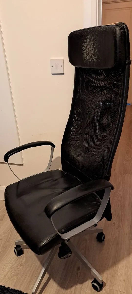 Office chair - Markus (Ikea)