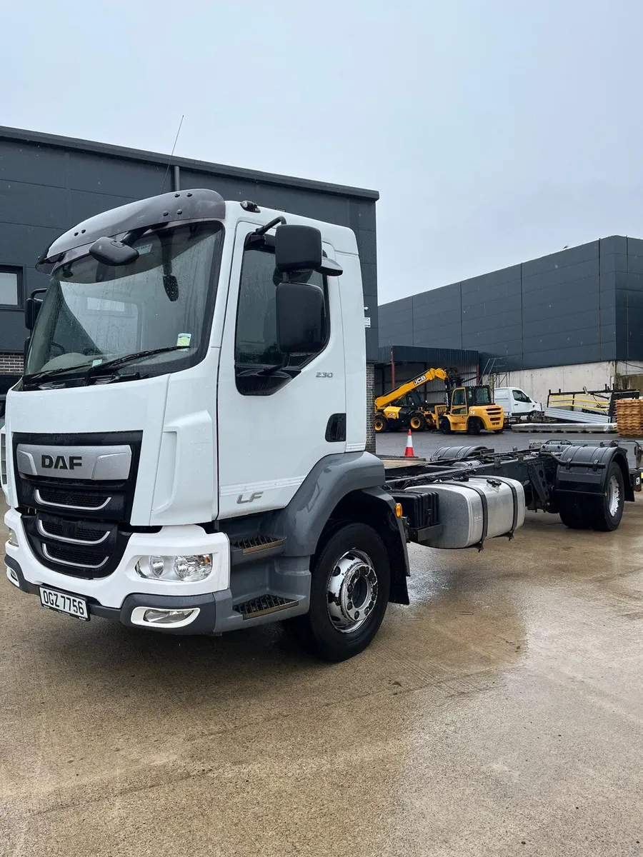 October 2019 DAF LF 230 16T Chassis Cab - Image 3