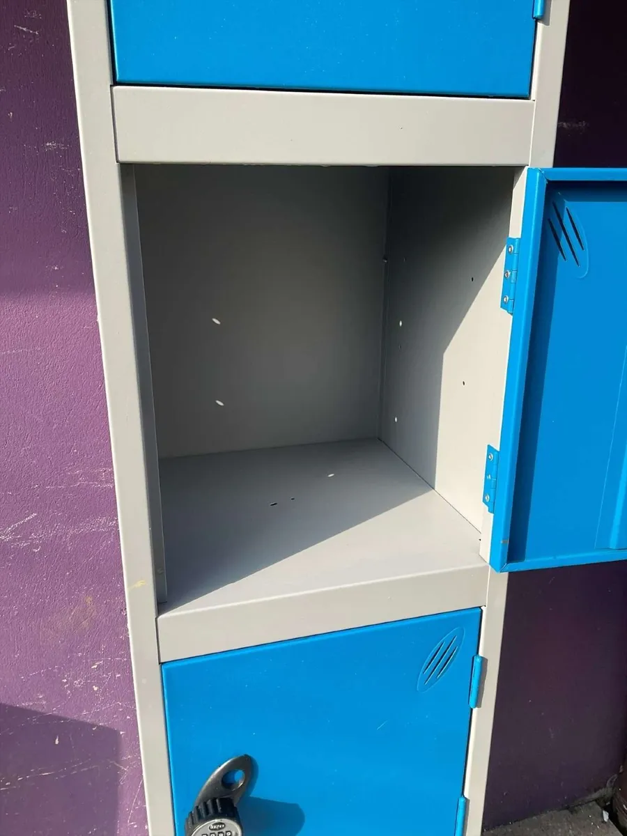 Probe 4 compartment personnel locker digi lock - Image 4