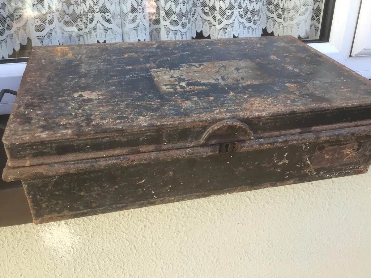 Bank safety deposit box’s vintage - Image 2