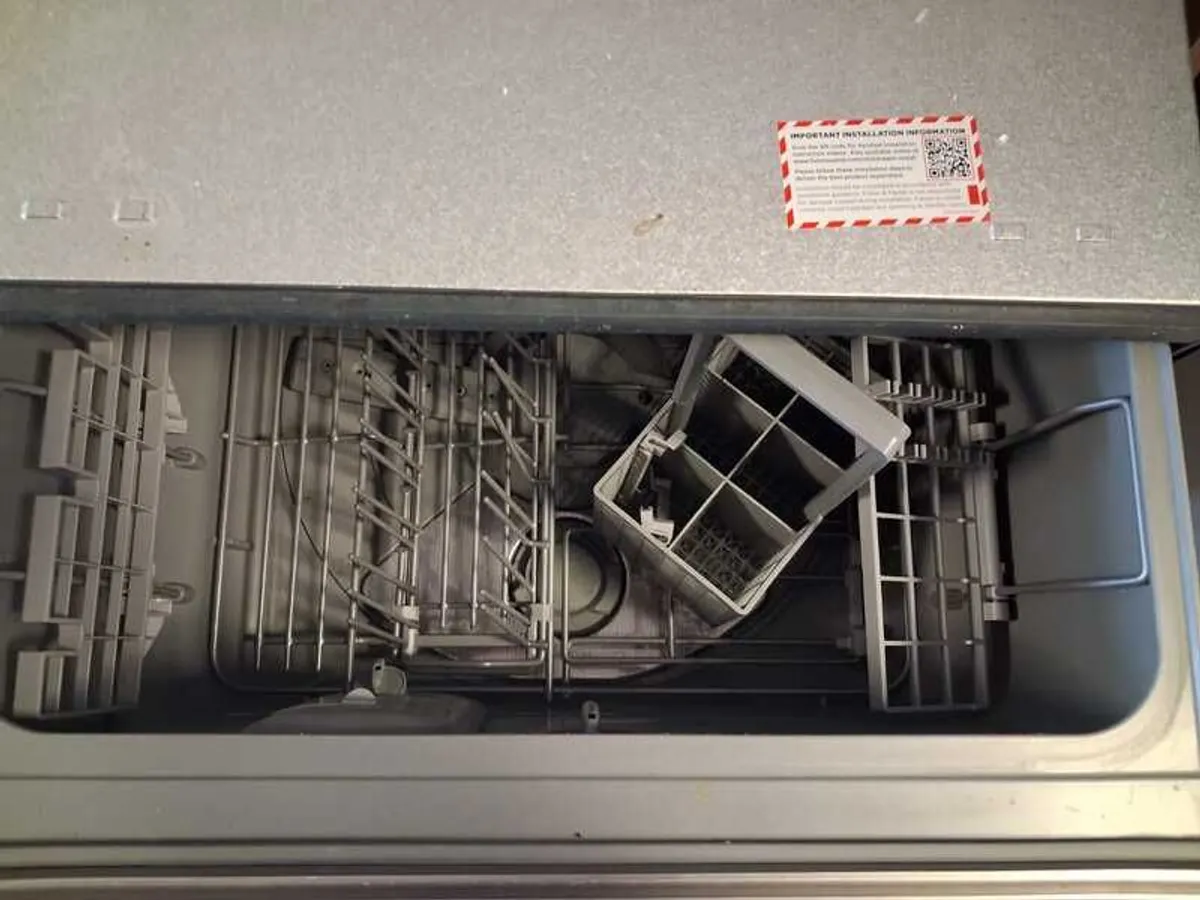 Fisher &Paykel 2 drawer dishwasher - Image 3
