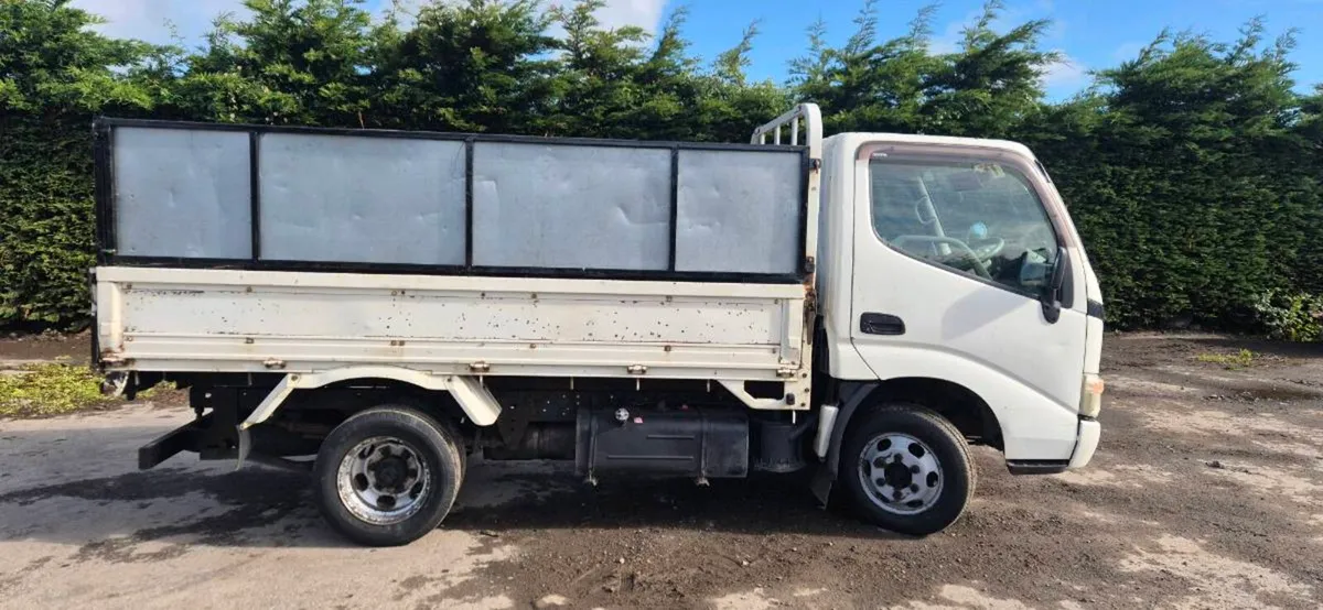 Toyota Dyna - Image 2