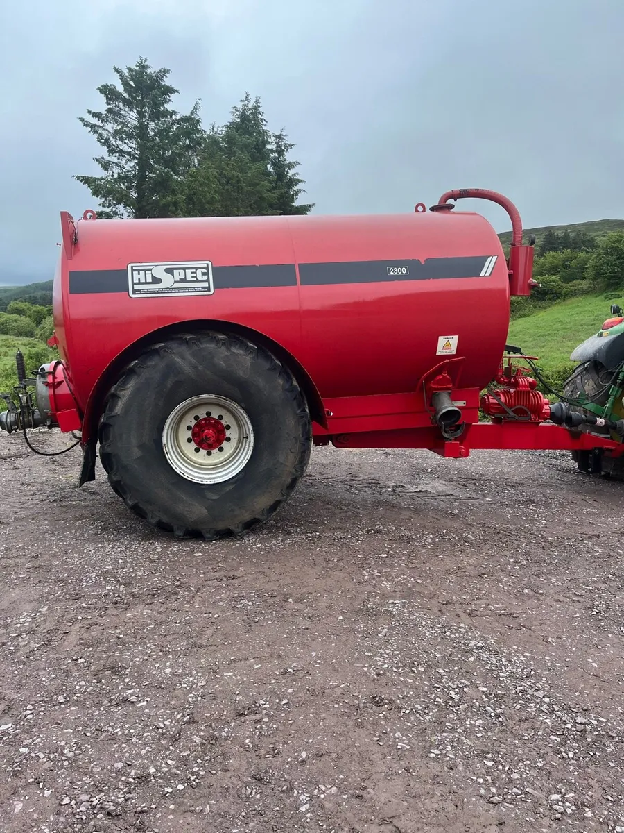Hi Spec 2300 gallon tank - Image 4
