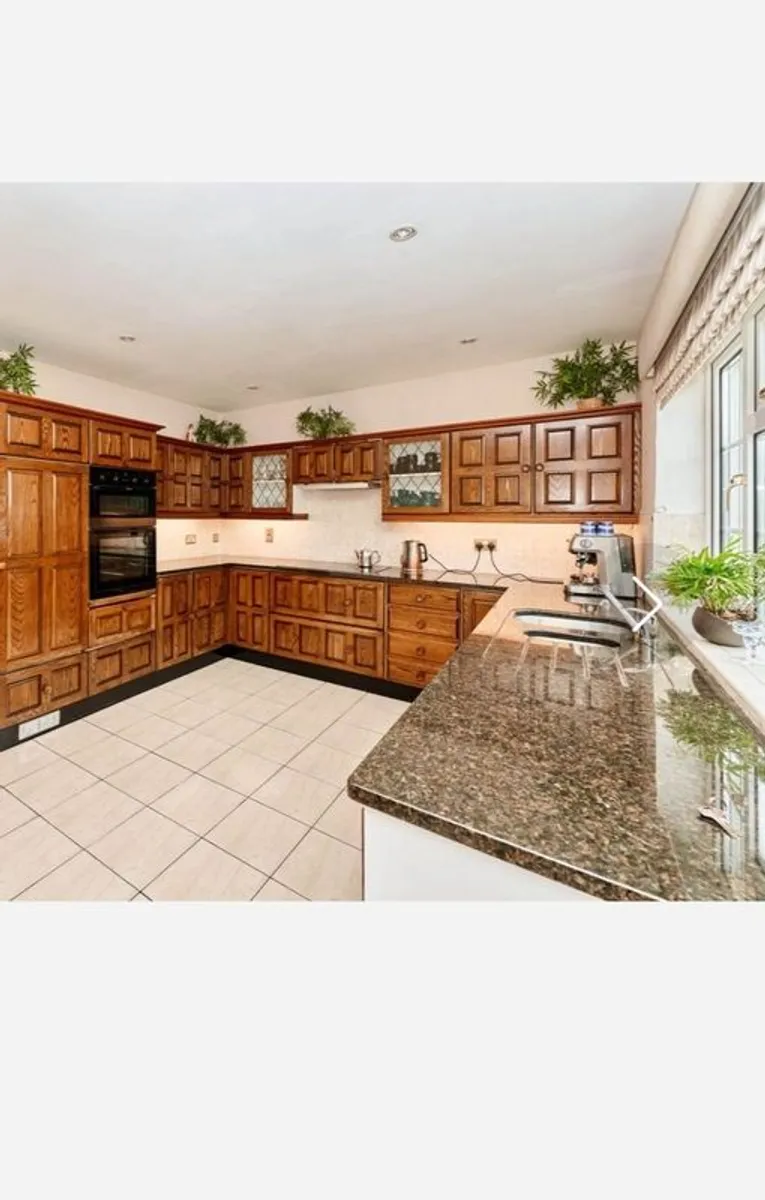 Kitchen for Sale - Image 2