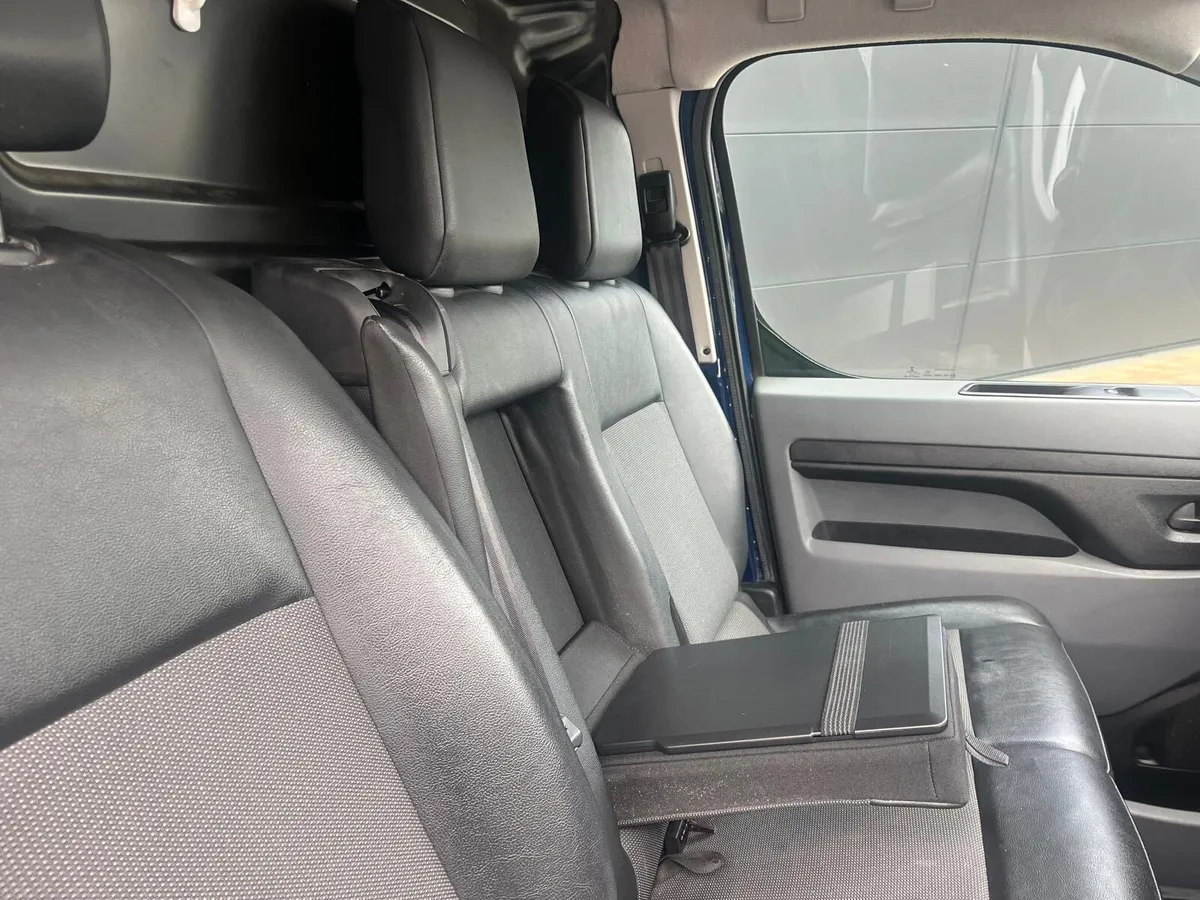Peugeot Expert PRO LWB 2L - Image 2