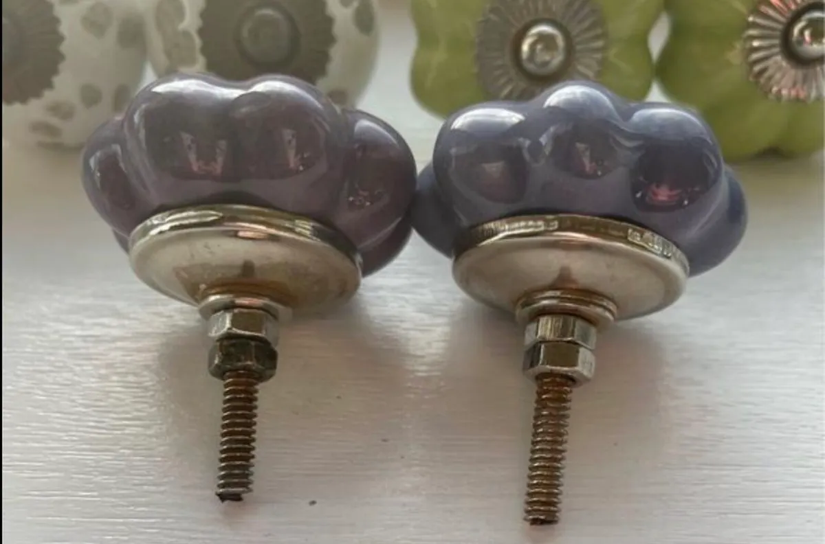 Like New Ceramic Knobs-Deals - Image 3