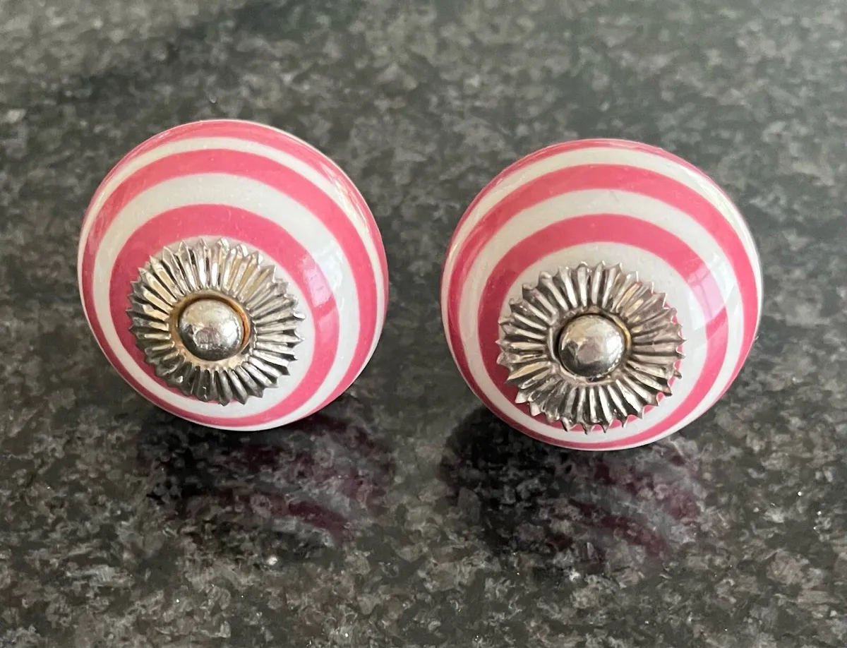Like New Ceramic Knobs-Deals - Image 4