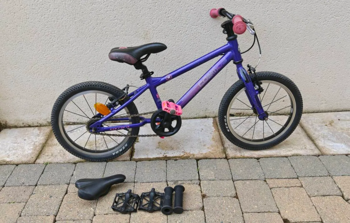 16 inch Carrera Cosmos Kids Bike - Image 1