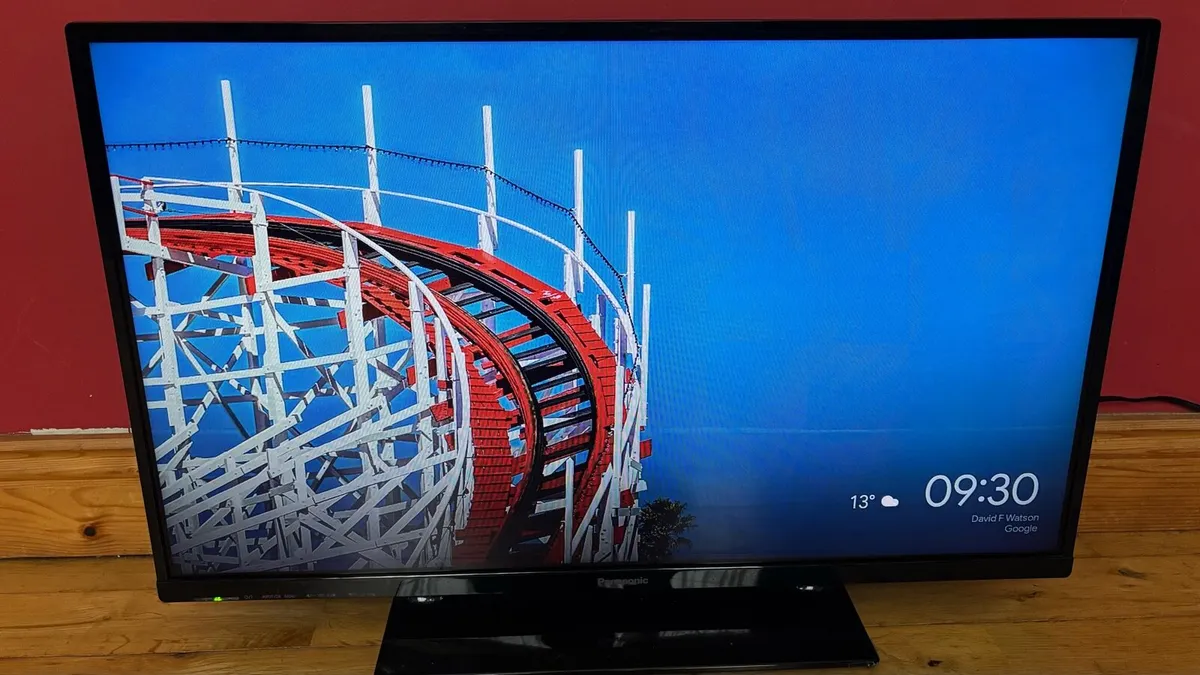 32” Panasonic TV with Google Chromecast - Image 4