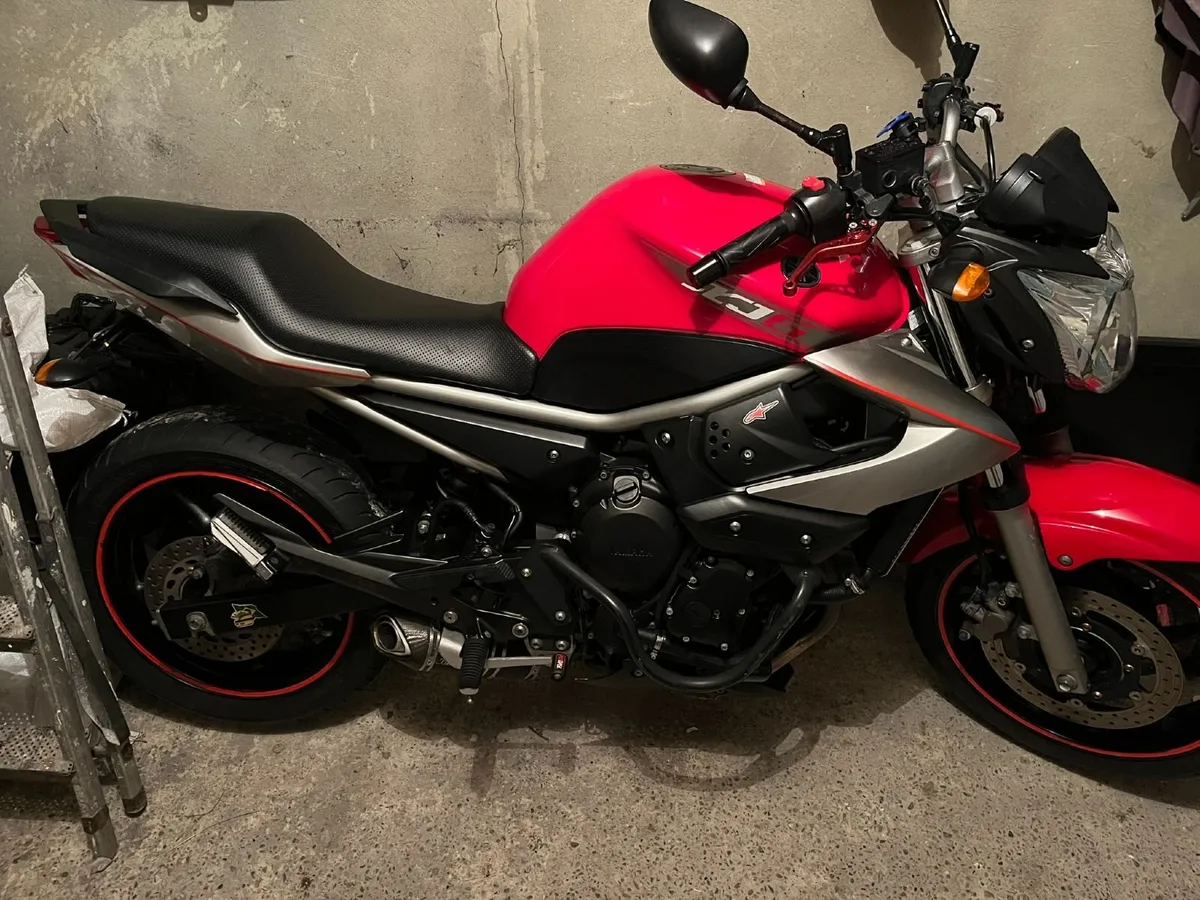 YAMAHA XJ6N 2013 - Image 3