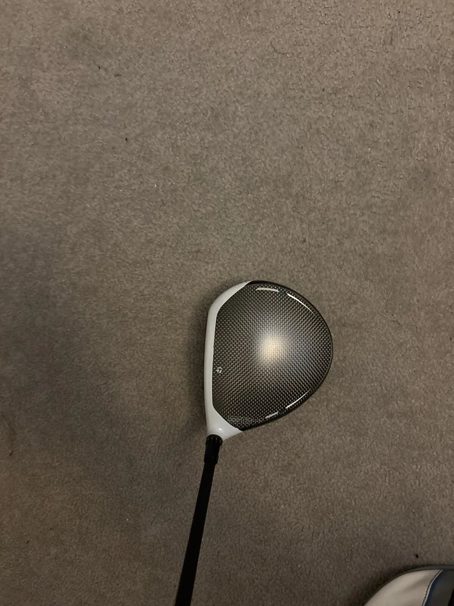 Taylormade Sim Driver Stiff Flex - Image 3
