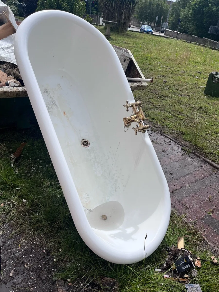 Cast iron free standing bath - Image 3
