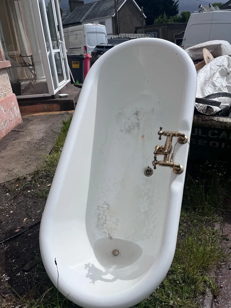 Cast iron free standing bath - Image 4