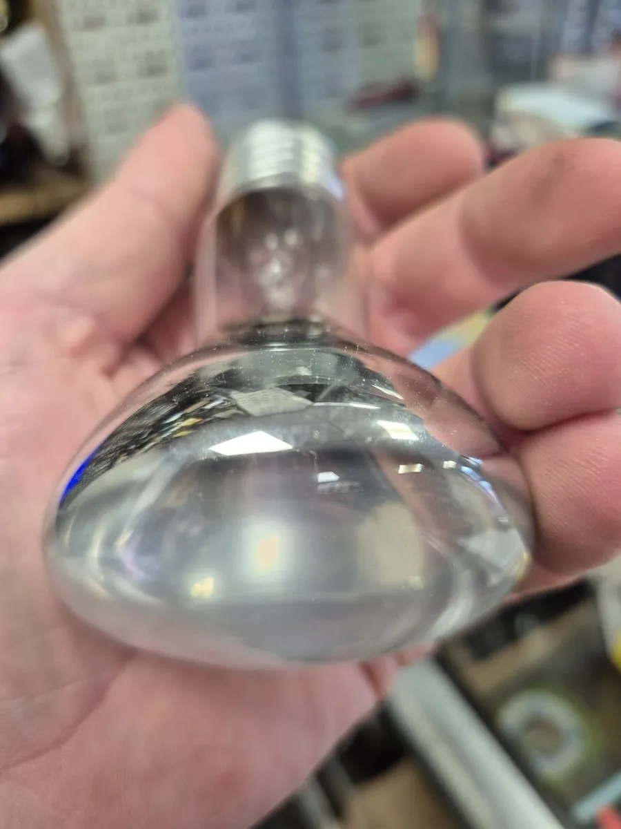 60w reflector bulbs - Image 1