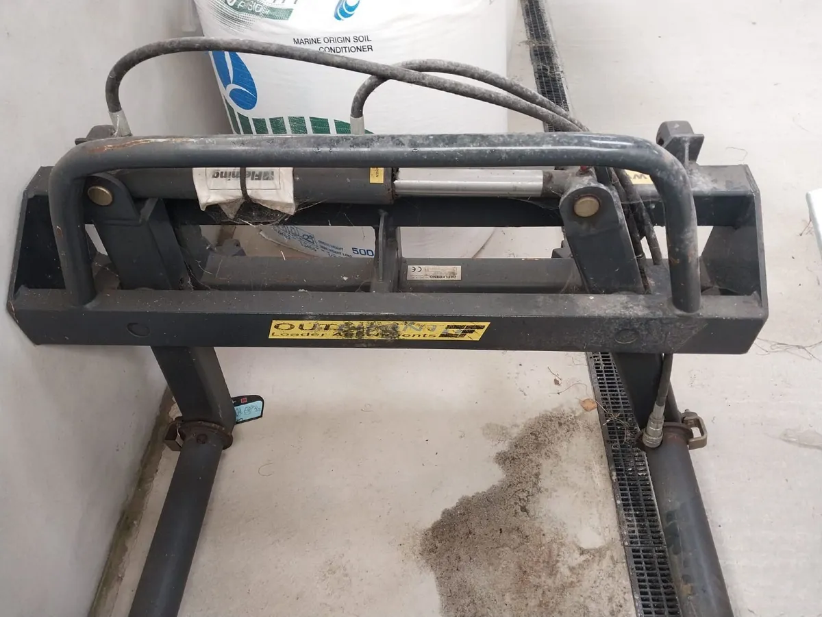Fleming bale stacker - Image 4