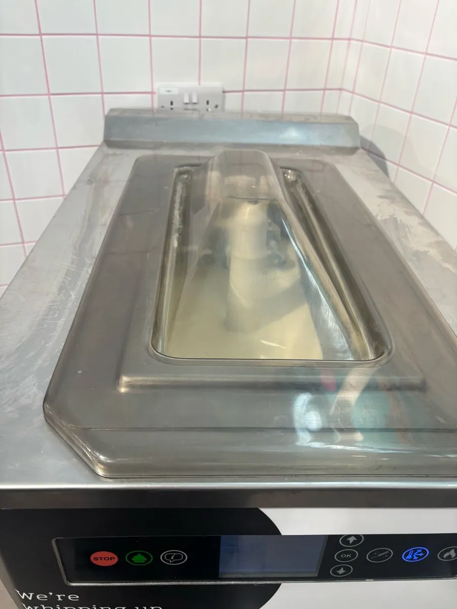 Carpigiani XVL Water-Cooled Soft Ice Cream Machine - Image 3
