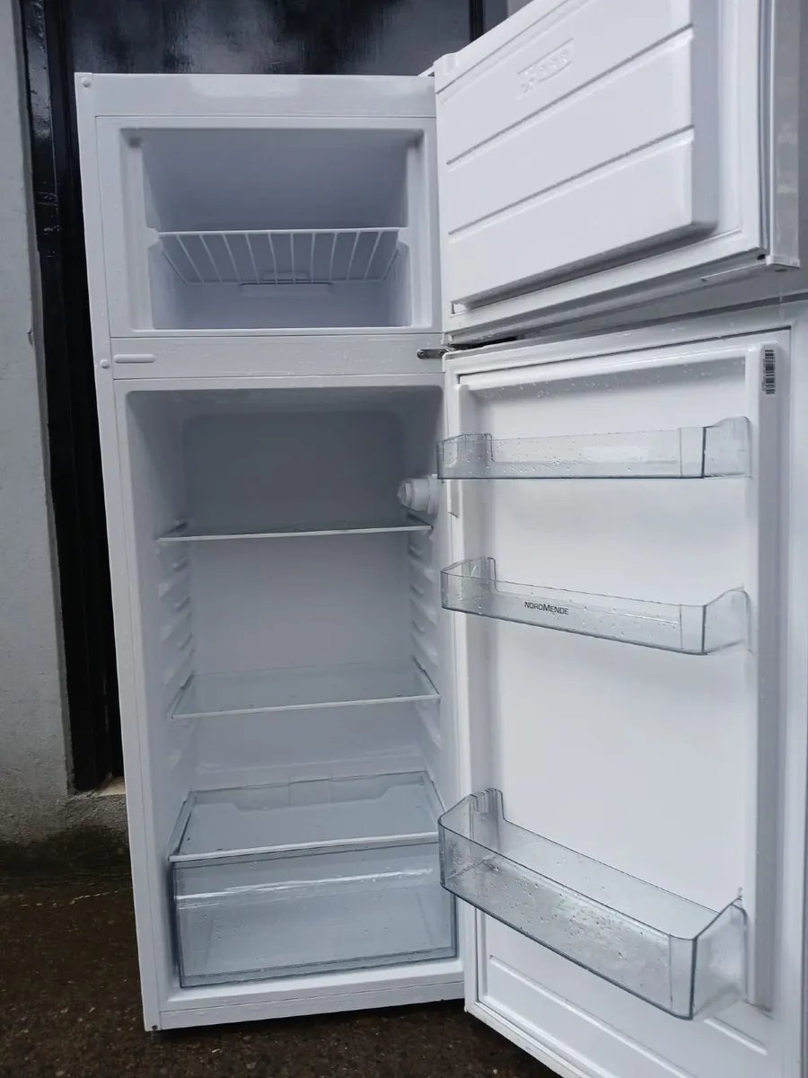 FRIDGE AND FREEZER - Image 3