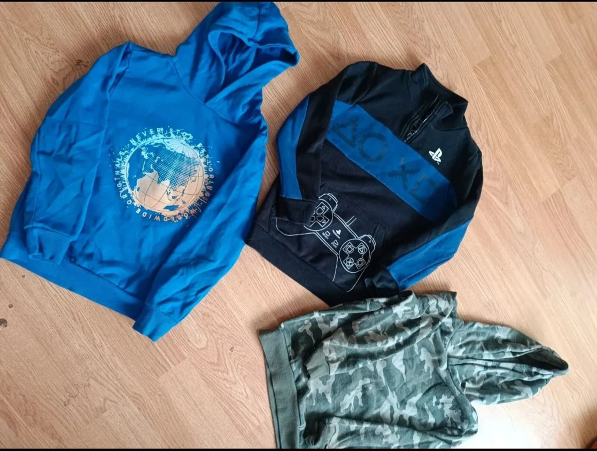 Boys clothes - Image 1