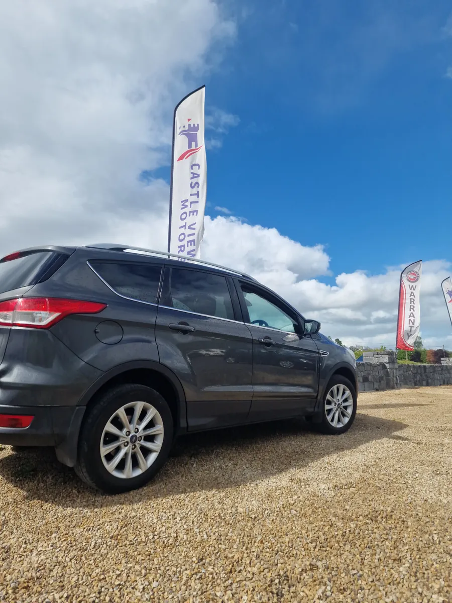 16 Ford Kuga Diesel Crew Crab New doe - Image 2