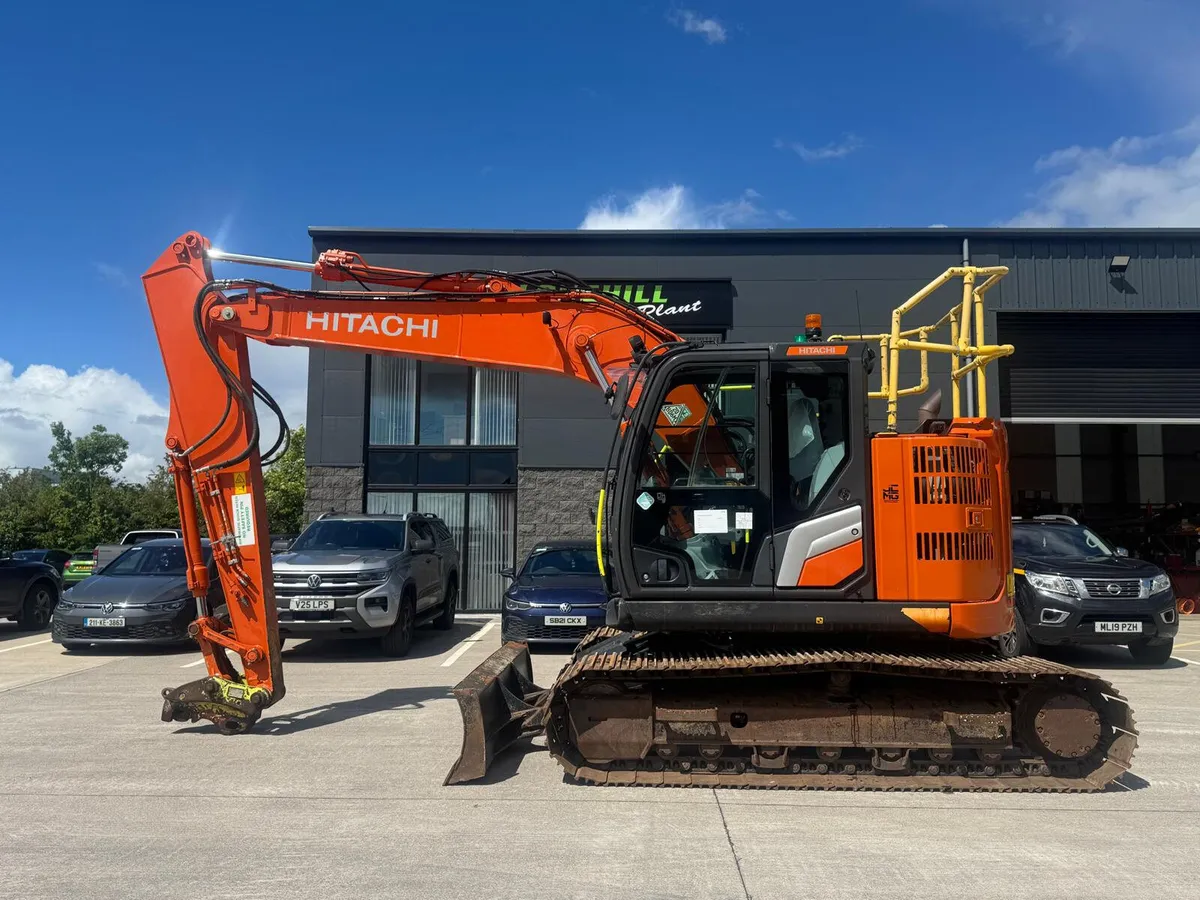 2022 HITACHI ZX135USBL-7 - Image 2