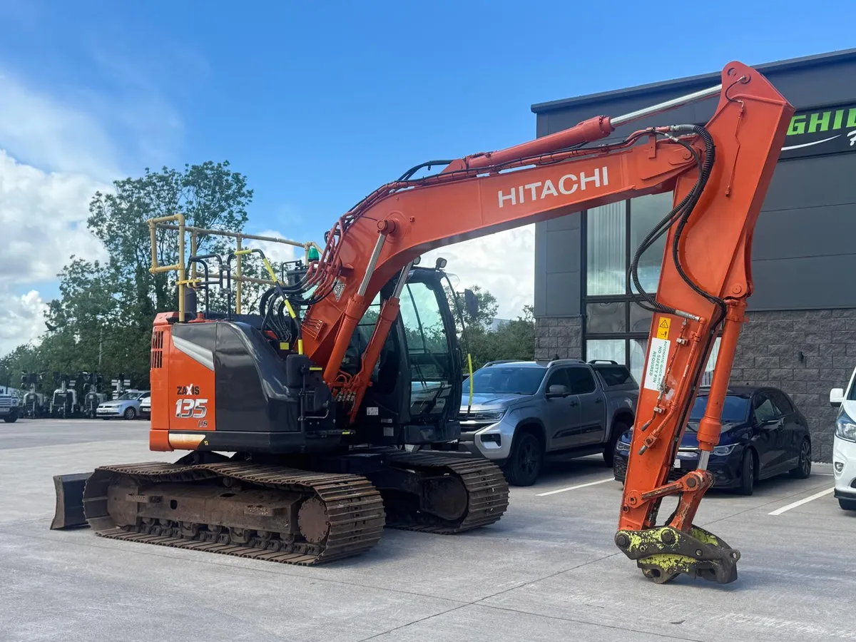 2022 HITACHI ZX135USBL-7 - Image 3