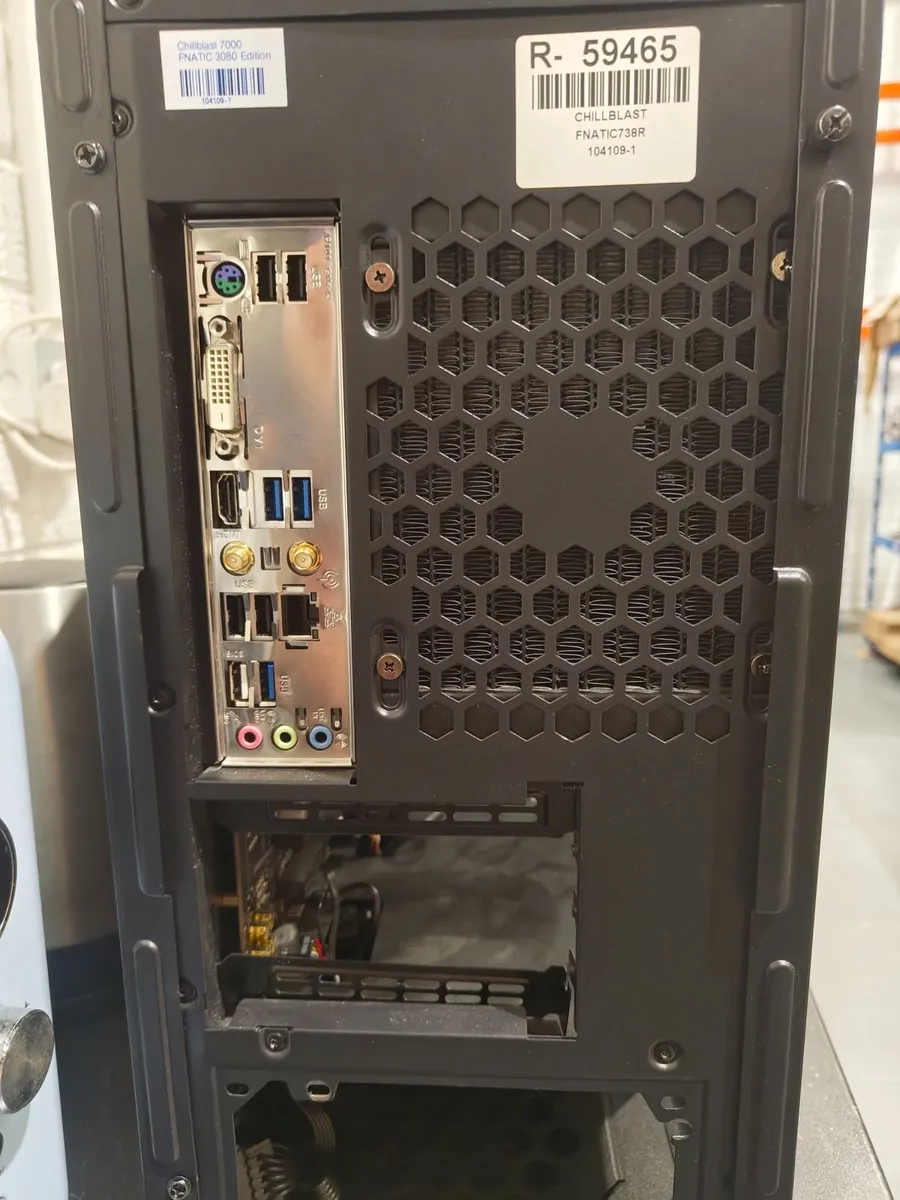 GAMING  TOWER WITH RYZEN 7 - Image 1
