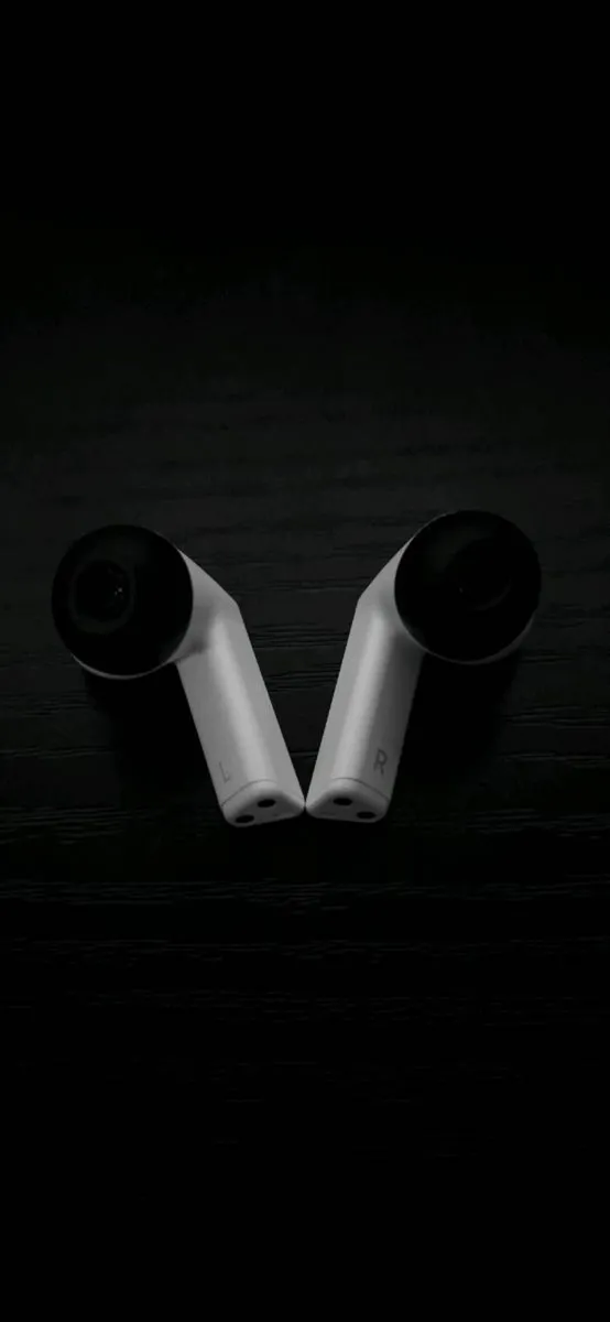 Samsung Galaxy Buds3 FE (Gray) — Boxed, Excellent - Image 3