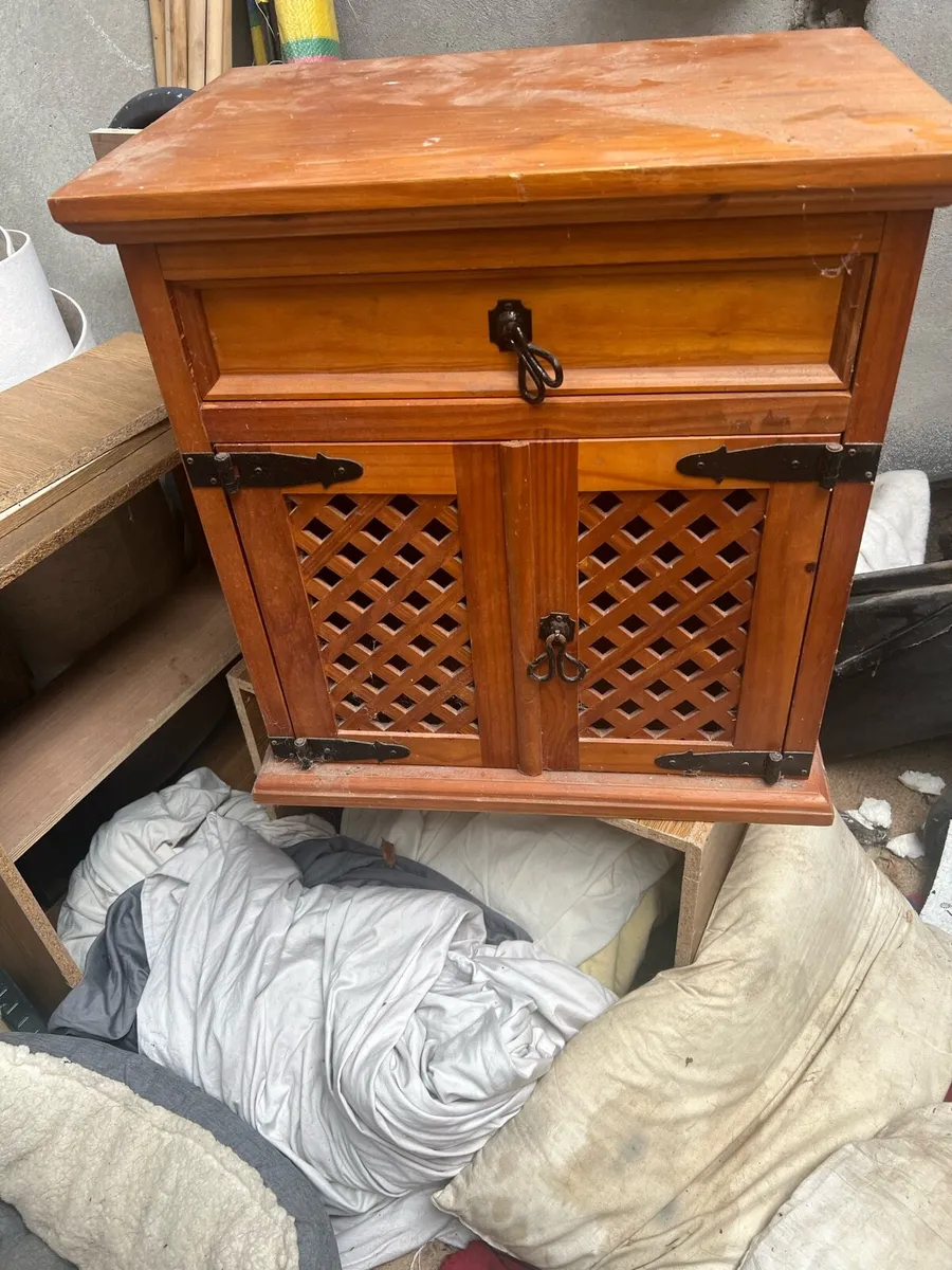 Small cabinet - Image 2